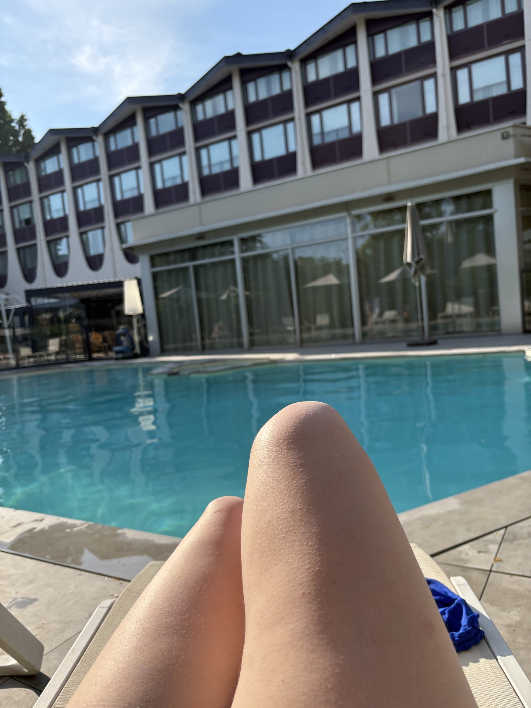 Piscine de l'hôtel à Beaune