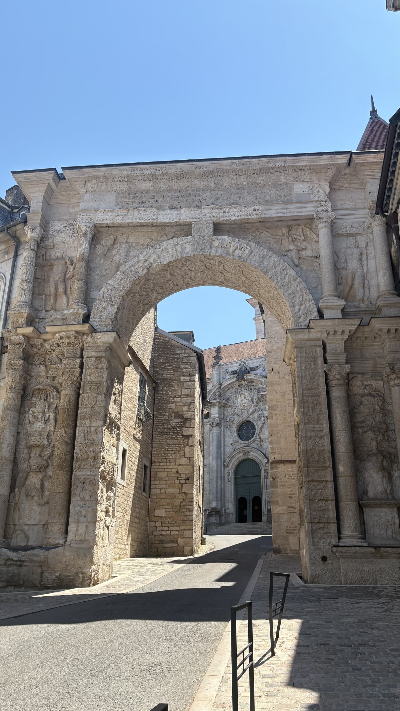 Porte Noire, arc de triomphe romain, Besançon