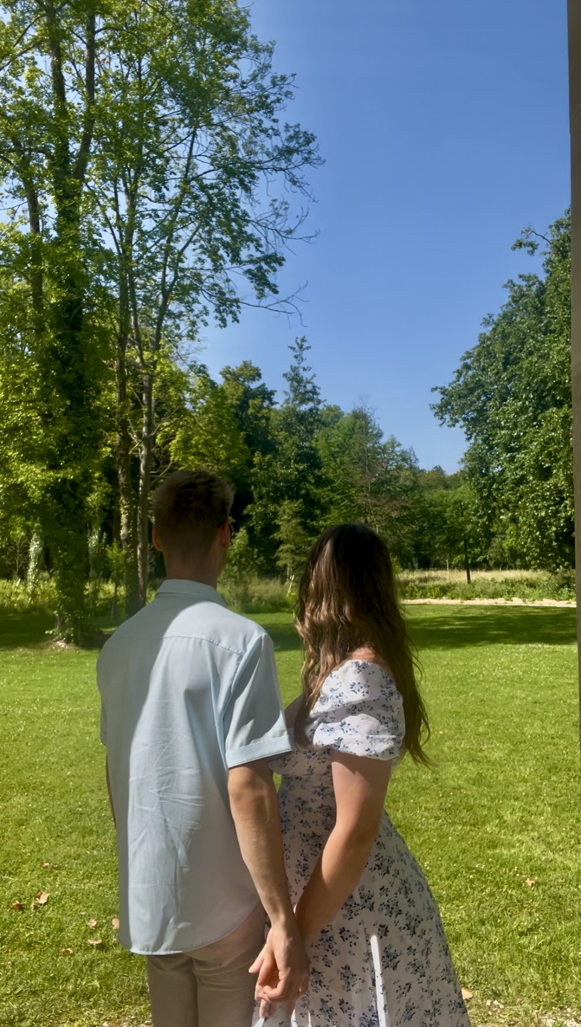 Domaine de Chantilly, couple dans les jardins