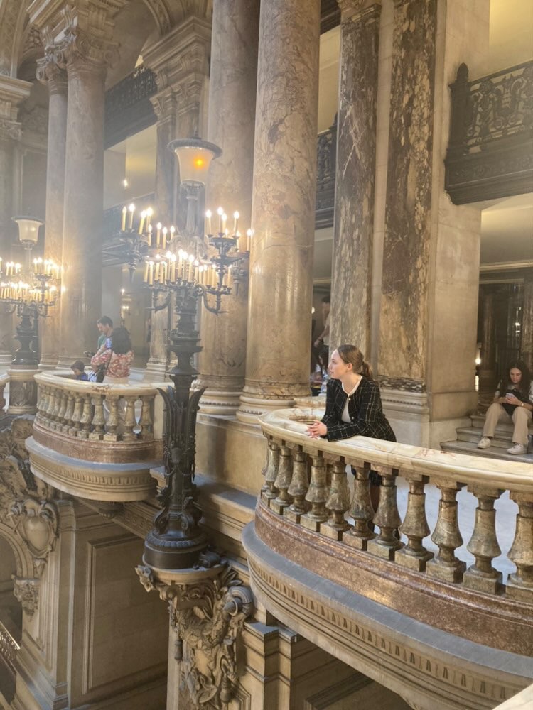 Intérieur de l'Opéra Garnier à Paris
